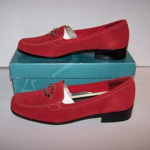 Life Stride Suede Loafers Size 9.5 M Rosebud